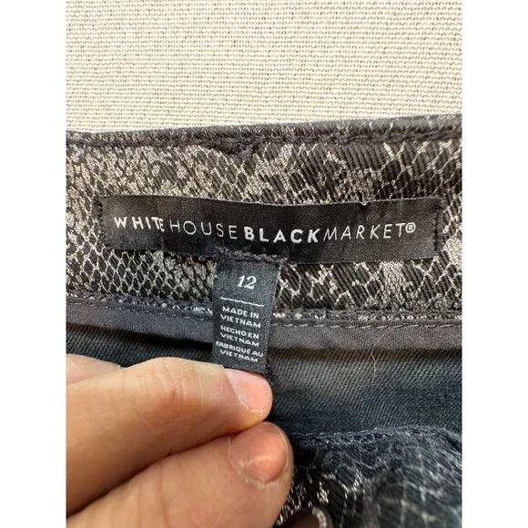 White House Black Market Womens Mini Skirt Lightweight Size 12 Black Snake Print - Picture 3 of 11